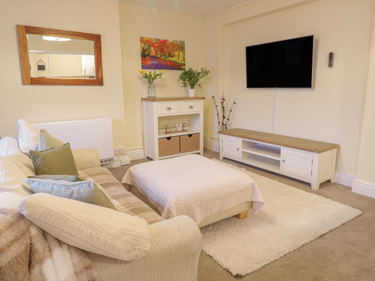 Beside The Sea - In Town Apartment Llandudno Luaran gambar